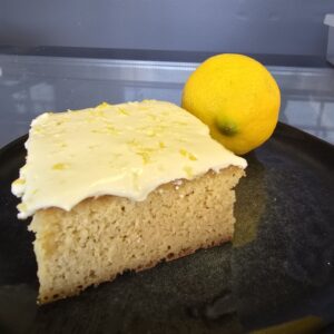 Lemon cake square